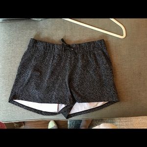 Lululemon On the Fly Short